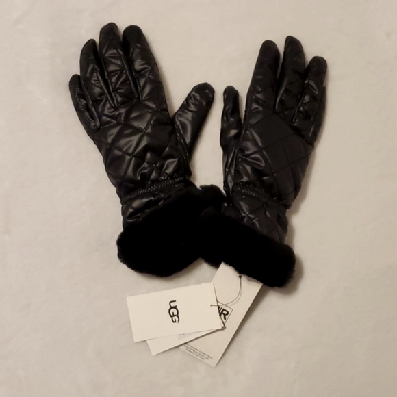 UGG Faux Fur Trim Leather Quited Gloves - Picture 4 of 5